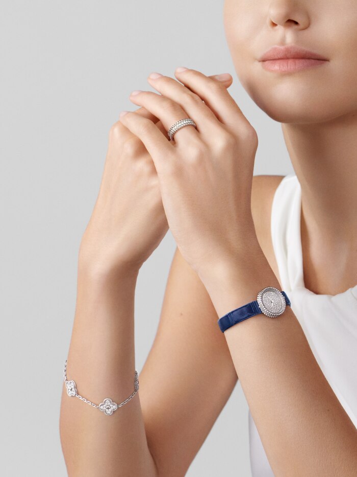 Bracelet Manchette Bijou Moderne – vue 3
